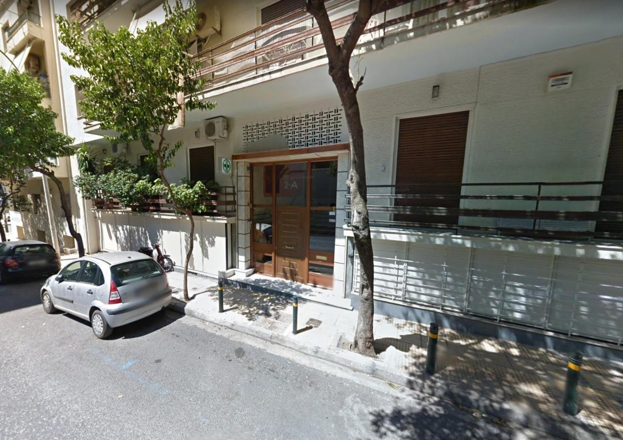 Chic And Minimal Close To Thissio Metro Appartement