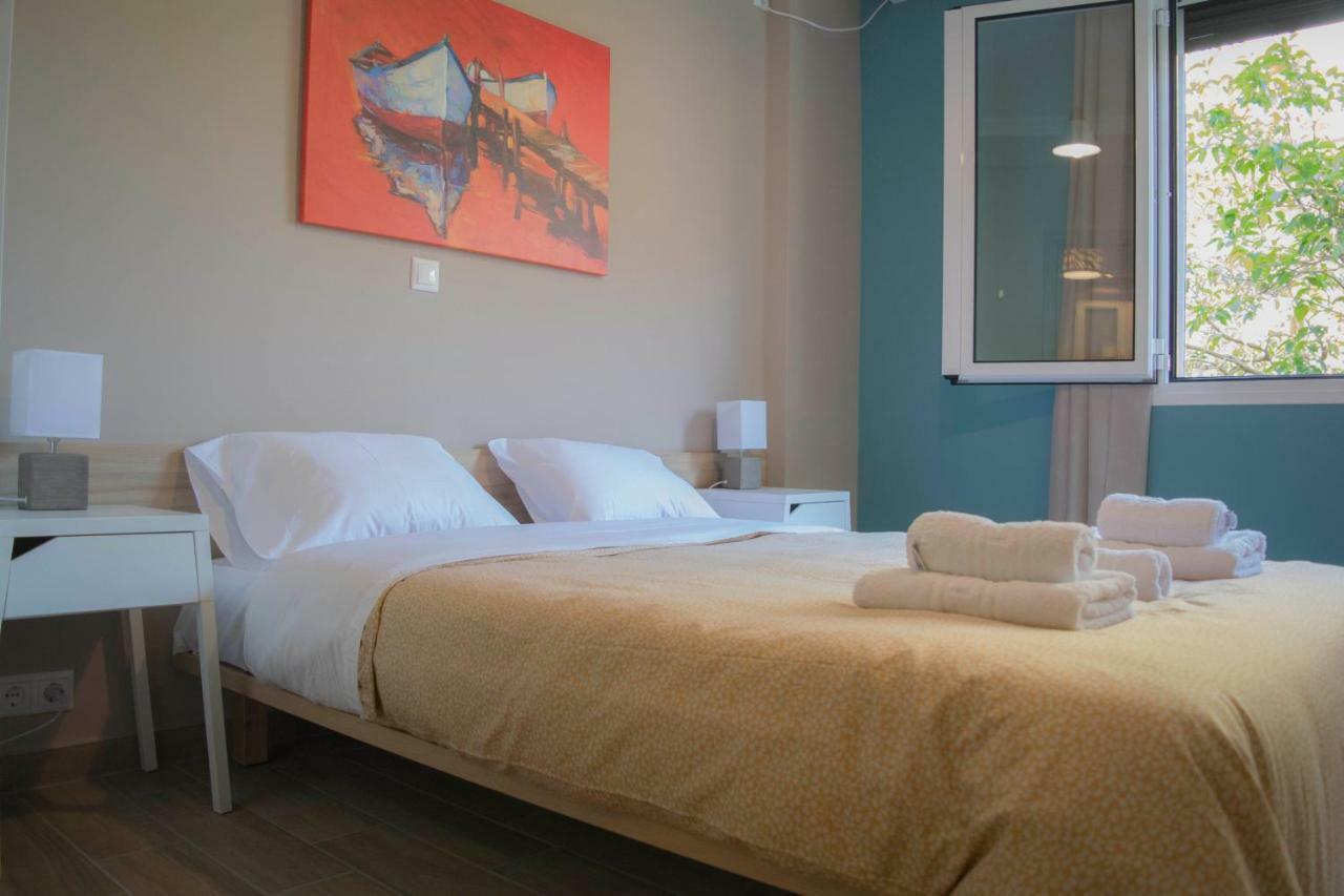 Chic And Minimal Close To Thissio Metro Appartement *